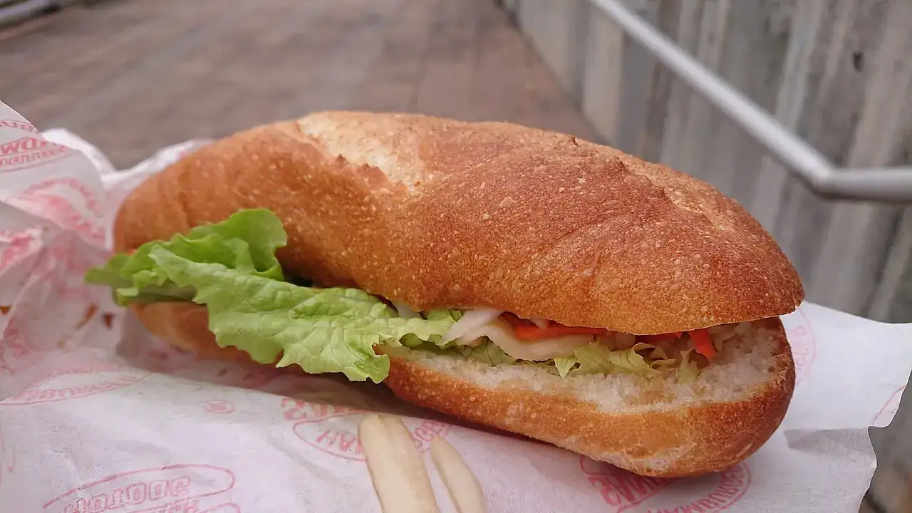 Vietnamese baguette roll